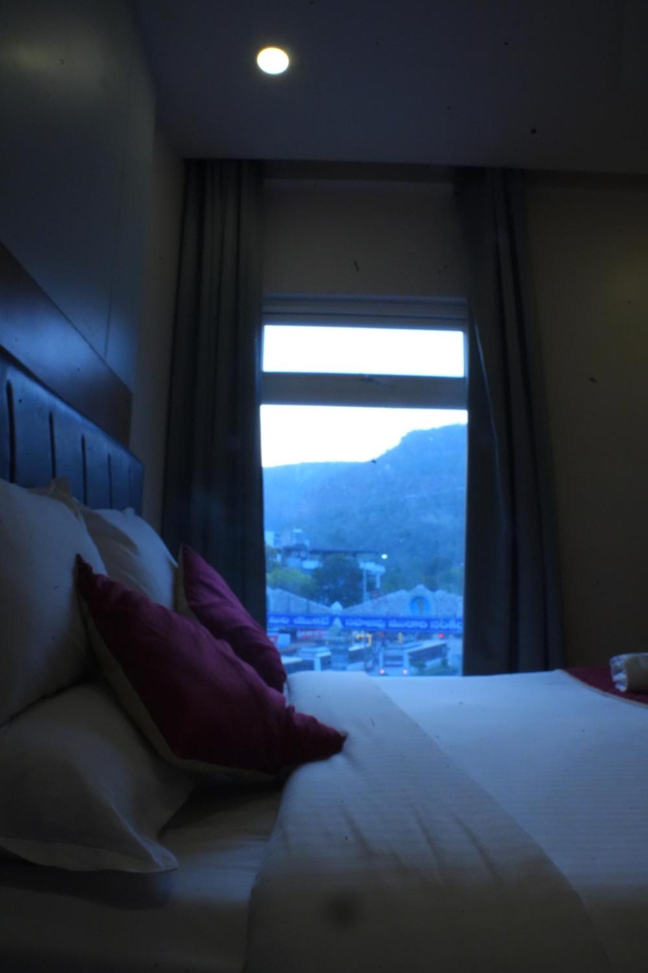 Kvp Golden Inn Tirupati Exterior foto